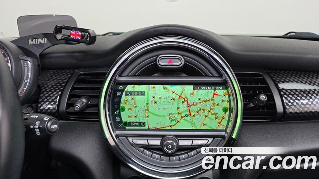 MINI Cooper S Standard Third Generation 2019 — фото 12