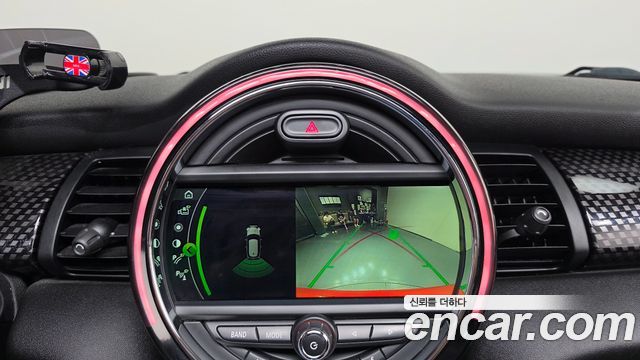 MINI Cooper S Standard Third Generation 2019 — фото 14