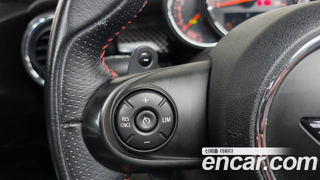 MINI Cooper S Standard Third Generation 2019 — фото 17