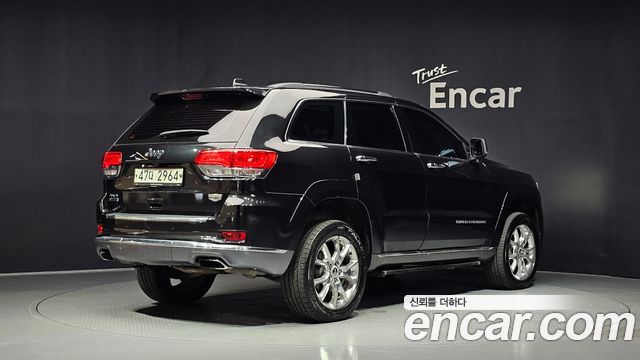 Jeep Grand Cherokee 3.0 Diesel Overland Summit WK2 2014 — фото 2