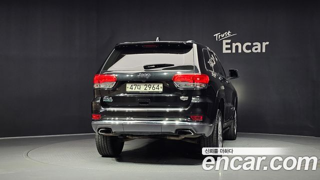Jeep Grand Cherokee 3.0 Diesel Overland Summit WK2 2014 — фото 4