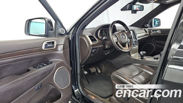 Jeep Grand Cherokee 3.0 Diesel Overland Summit WK2 2014 — фото 10