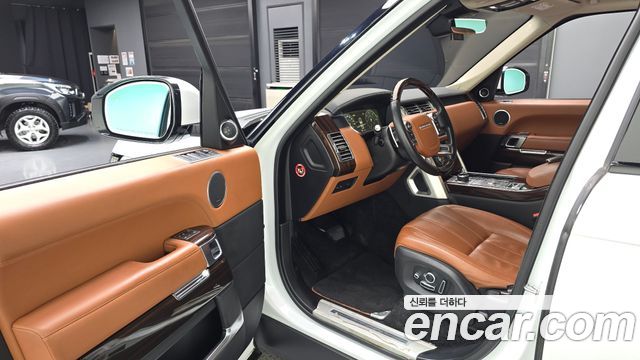 Land Rover Range Rover (IV) 4.4 SDV8 AB DIESEL 2017 — фото 10