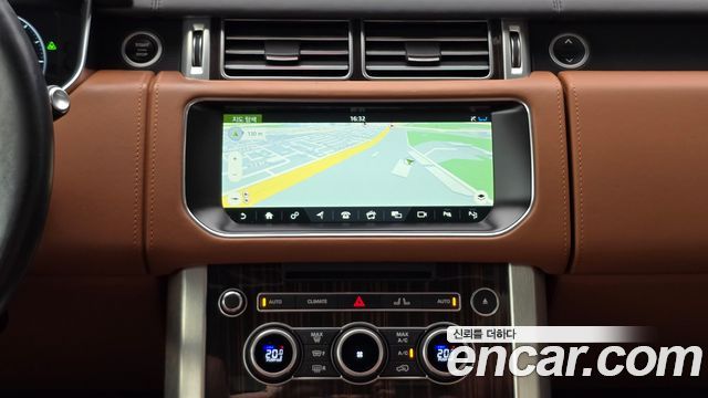 Land Rover Range Rover (IV) 4.4 SDV8 AB DIESEL 2017 — фото 19