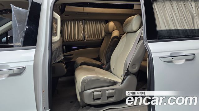 Kia Carnival (IV) Gasoline 7-Seater Hi-Limousine Signature 2023 — фото 12