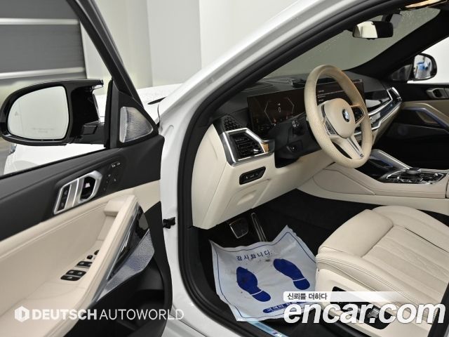 BMW X6 (G06) xDrive40i M Sport 2025 — фото 10