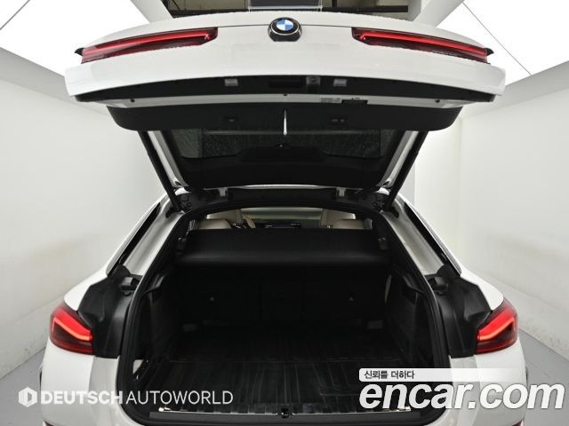 BMW X6 (G06) xDrive40i M Sport 2025 — фото 23