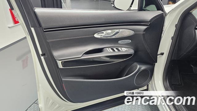 Genesis GV70 2.5T Gasoline AWD 2023 — фото 24