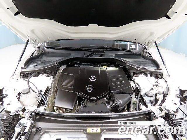 Mercedes-Benz GLC-Class (X254) GLC300 4MATIC AMG Line 2024 — фото 6