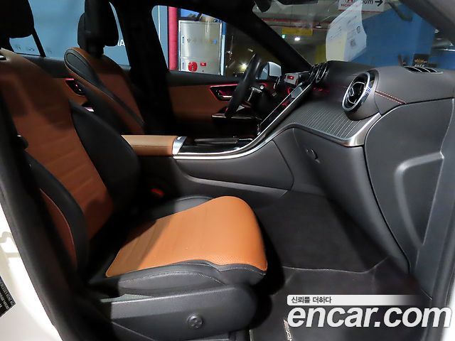 Mercedes-Benz GLC-Class (X254) GLC300 4MATIC AMG Line 2024 — фото 16