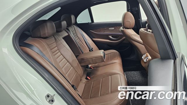 Mercedes-Benz E-Class (W213) E250 Exclusive 2021 — фото 11