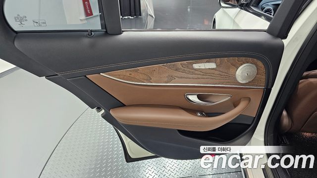 Mercedes-Benz E-Class (W213) E250 Exclusive 2021 — фото 25