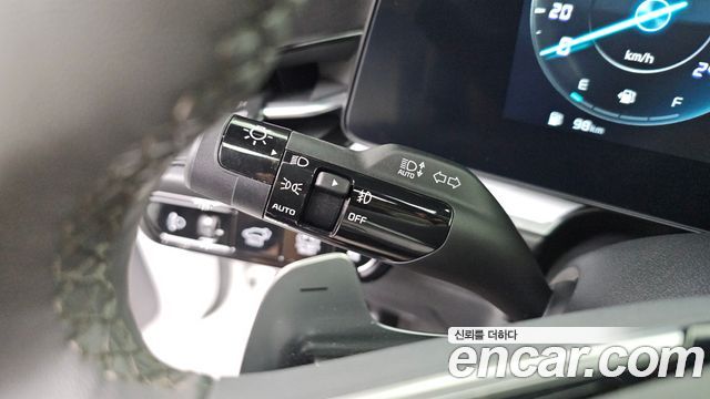 Kia Niro Signature 2024 — фото 15