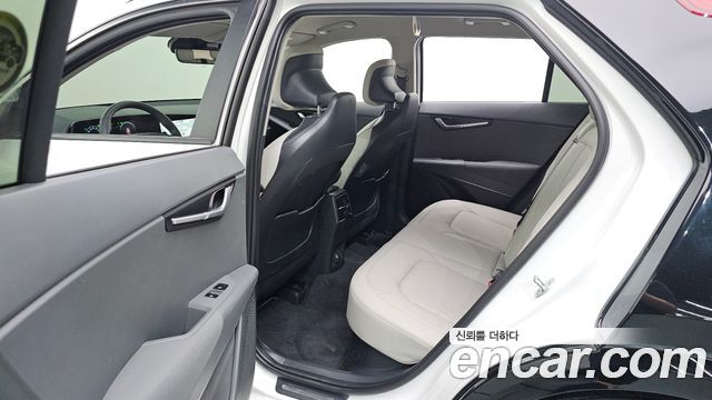 Kia Niro Signature 2024 — фото 19