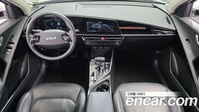 Kia Niro Prestige 2022 — фото 7
