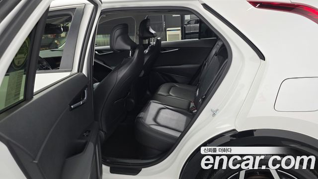 Kia Niro Prestige 2022 — фото 11