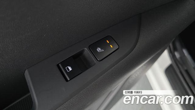 Kia Niro Prestige 2022 — фото 18