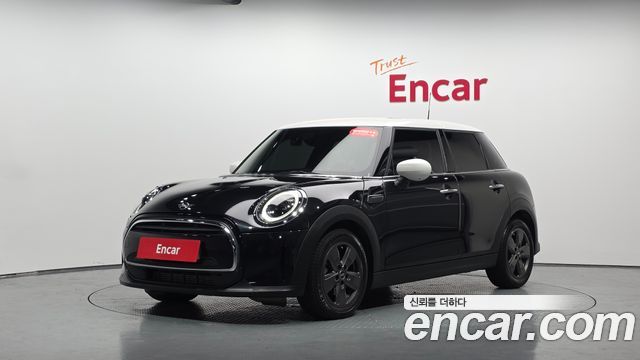 MINI Cooper 5Door Classic Third Generation 2023 — фото 11