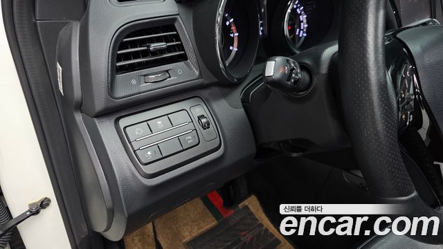 KG Mobility (SsangYong) Tivoli Air 1.6 RX 2WD 2017 — фото 17