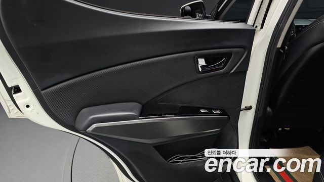 KG Mobility (SsangYong) Tivoli Air 1.6 RX 2WD 2017 — фото 25