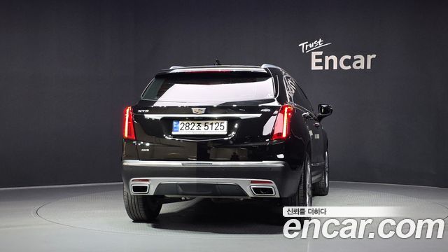 Cadillac XT5 3.6 Premium Luxury AWD 2020 — фото 4
