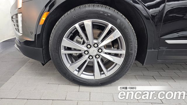 Cadillac XT5 3.6 Premium Luxury AWD 2020 — фото 5