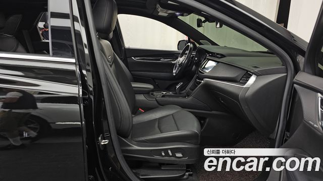 Cadillac XT5 3.6 Premium Luxury AWD 2020 — фото 12