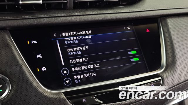 Cadillac XT5 3.6 Premium Luxury AWD 2020 — фото 16