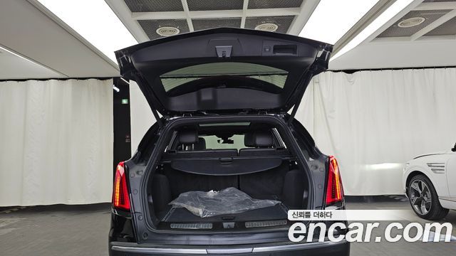 Cadillac XT5 3.6 Premium Luxury AWD 2020 — фото 20