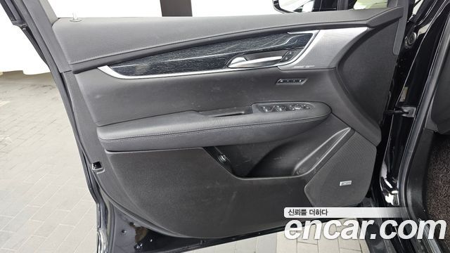 Cadillac XT5 3.6 Premium Luxury AWD 2020 — фото 24