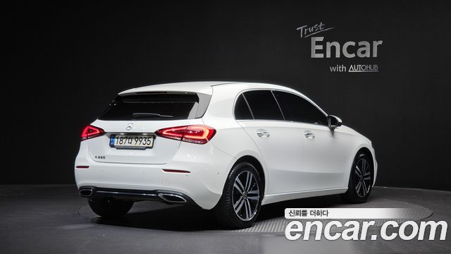 Mercedes-Benz A-Class (W177) A220 Hatchback 2021 — фото 2