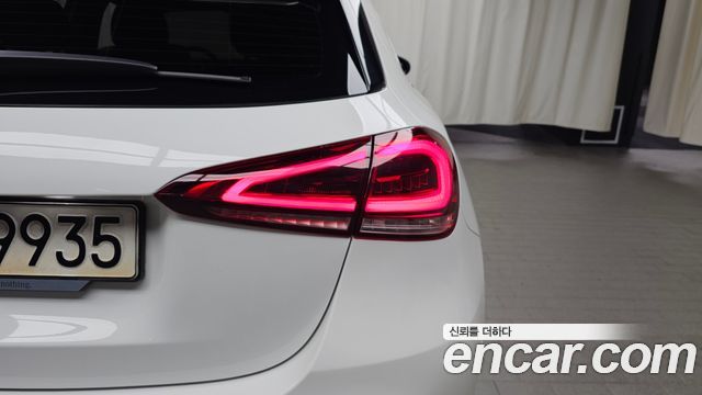 Mercedes-Benz A-Class (W177) A220 Hatchback 2021 — фото 23