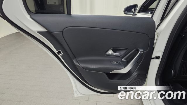 Mercedes-Benz A-Class (W177) A220 Hatchback 2021 — фото 25