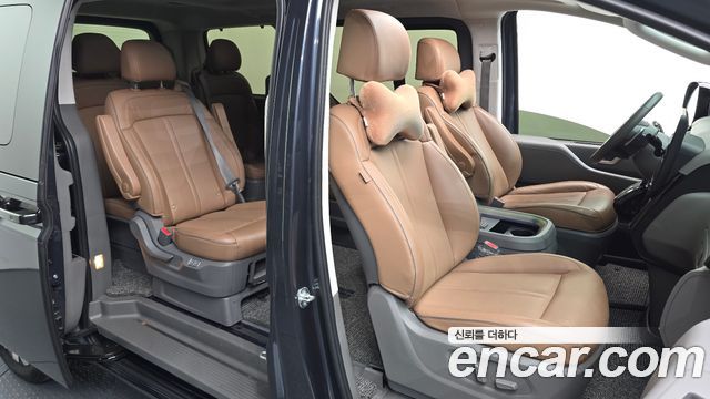 Hyundai Staria 4WD Lounge 9-Seater Inspiration 2023 — фото 11