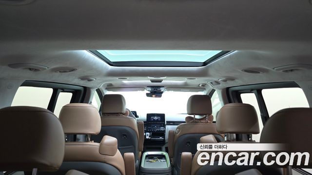 Hyundai Staria 4WD Lounge 9-Seater Inspiration 2023 — фото 20
