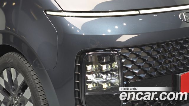 Hyundai Staria 4WD Lounge 9-Seater Inspiration 2023 — фото 22