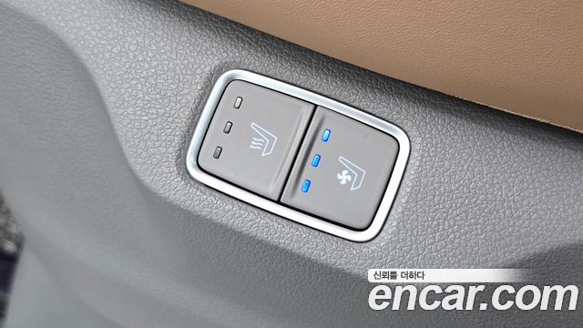 Hyundai Staria 4WD Lounge 9-Seater Inspiration 2023 — фото 26