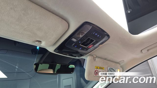 Hyundai Staria 4WD Lounge 9-Seater Inspiration 2023 — фото 29