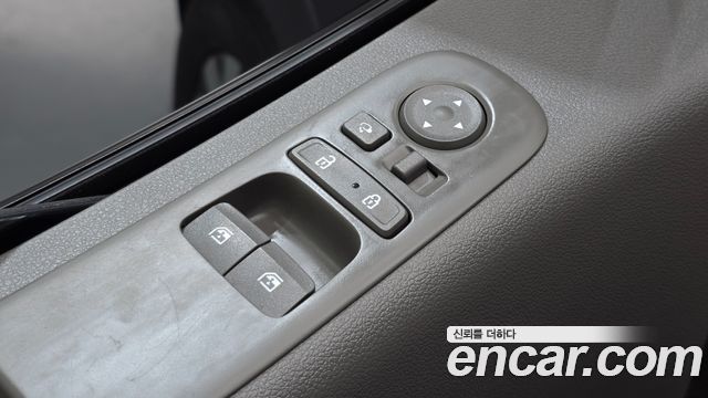 Hyundai Staria 4WD Lounge 9-Seater Inspiration 2023 — фото 38