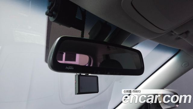 KG Mobility (SsangYong) Tivoli LX 2WD 2017 — фото 19