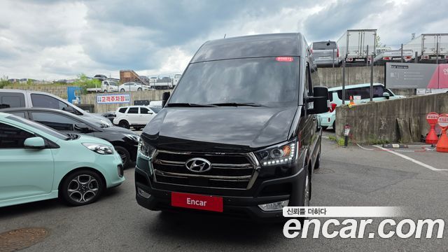 Hyundai Solati 15-seater Luxury 2024 — фото 3