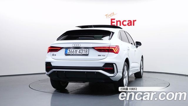 Audi Q3 (F3) 35 TDI Premium Sportback 2022 — фото 4