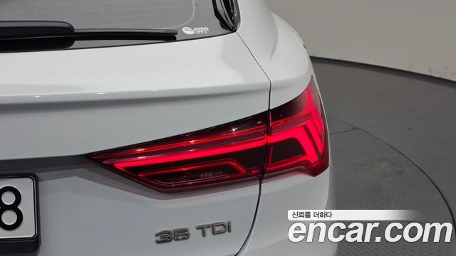 Audi Q3 (F3) 35 TDI Premium Sportback 2022 — фото 23