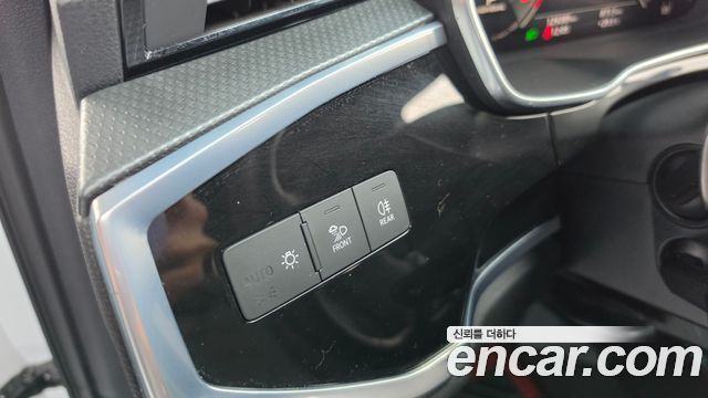 Audi Q3 (F3) 35 TDI Premium Sportback 2022 — фото 27