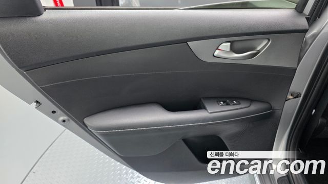 Kia K3 Prestige 2021 — фото 25