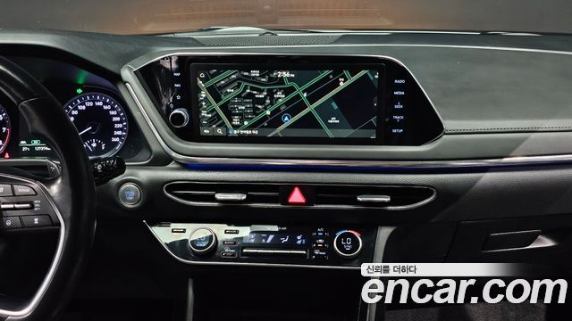 Hyundai Sonata (DN8) 2.0 Premium Plus 2022 — фото 14