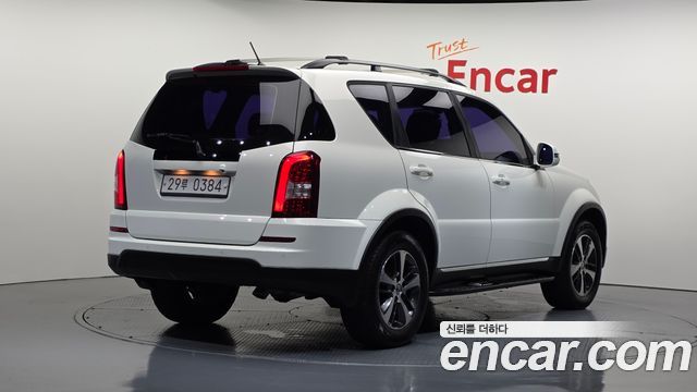 KG Mobility (SsangYong) Rexton W 2.2 4WD RX7 Luxury 2016 — фото 2