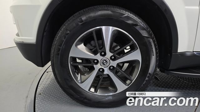 KG Mobility (SsangYong) Rexton W 2.2 4WD RX7 Luxury 2016 — фото 5