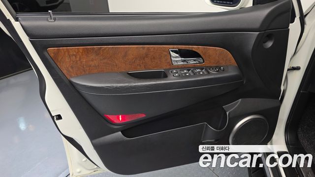 KG Mobility (SsangYong) Rexton W 2.2 4WD RX7 Luxury 2016 — фото 24
