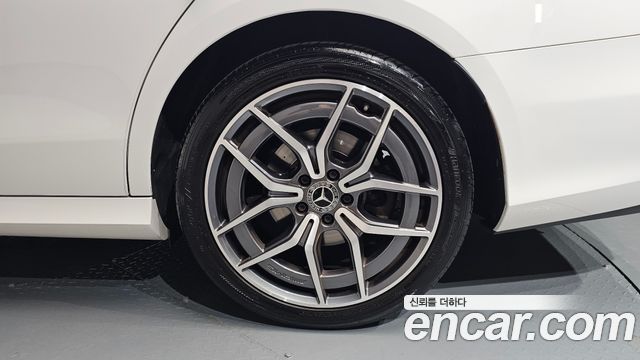Mercedes-Benz E-Class (W213) E220d 4MATIC AMG Line 2021 — фото 21